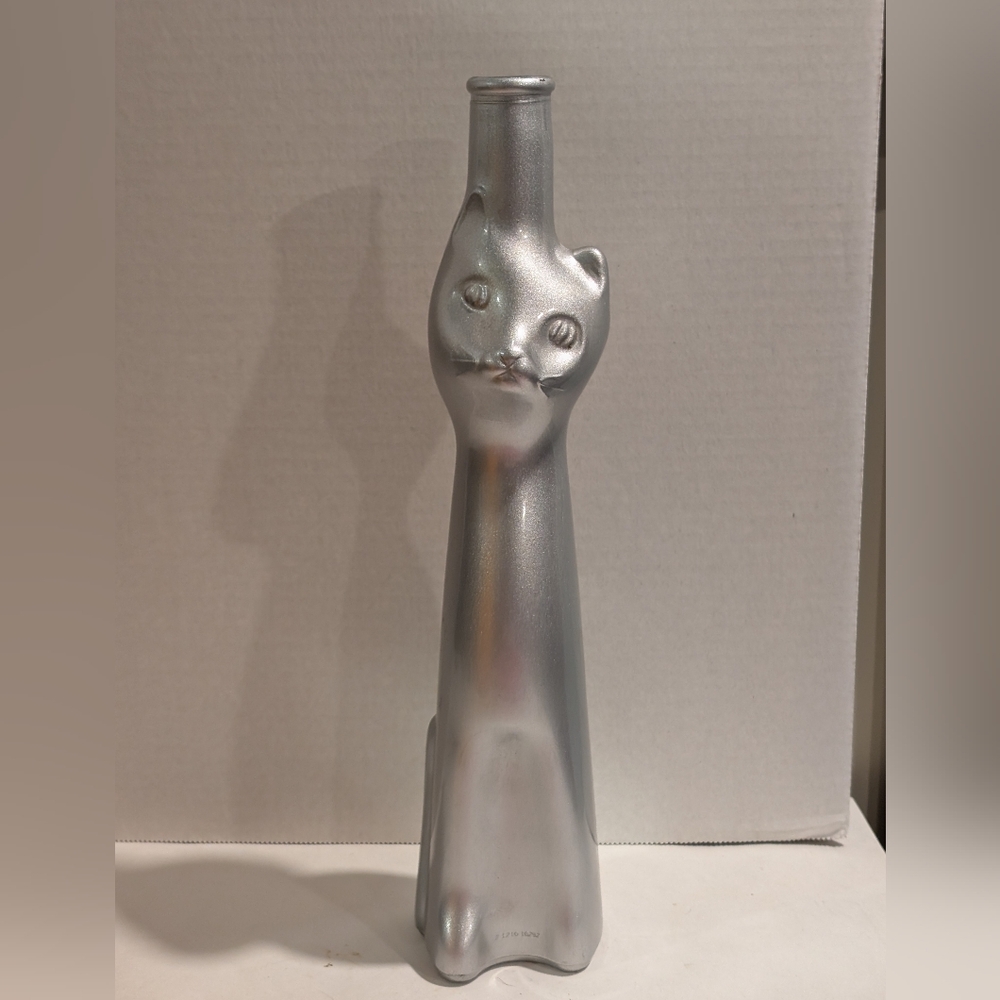 Silver Happy Cat Rheinhessen Riesling Germany Empty Wine Bottle.